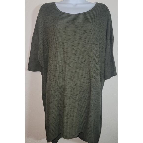 LulaRoe Dark Green Slub Knit Hi Low Hem Women's Shirt 2XL Plus Short Sleeves - Picture 1 of 5
